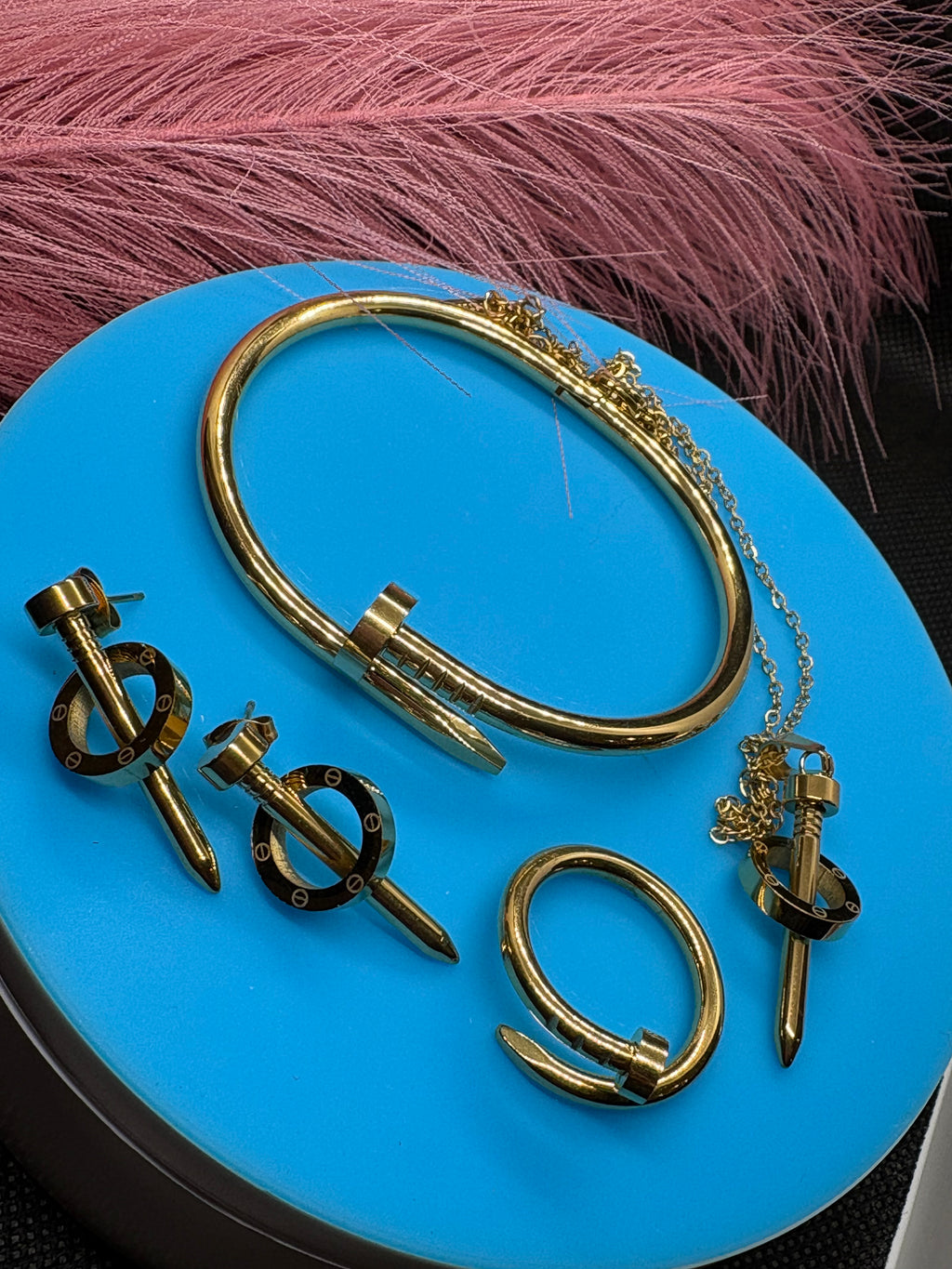4pcs Lux jewelry