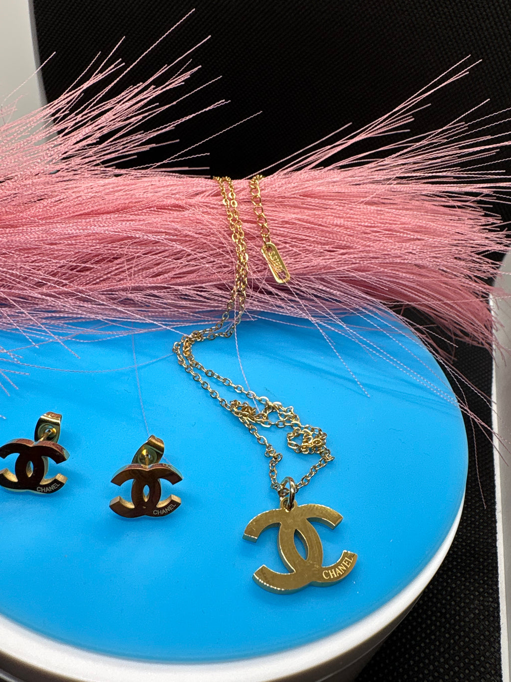 2Pcs Lux jewelry Earrings and Necklace