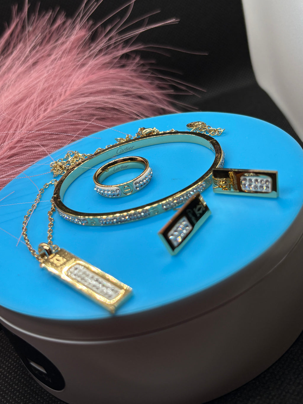 4pcs Lux jewelry