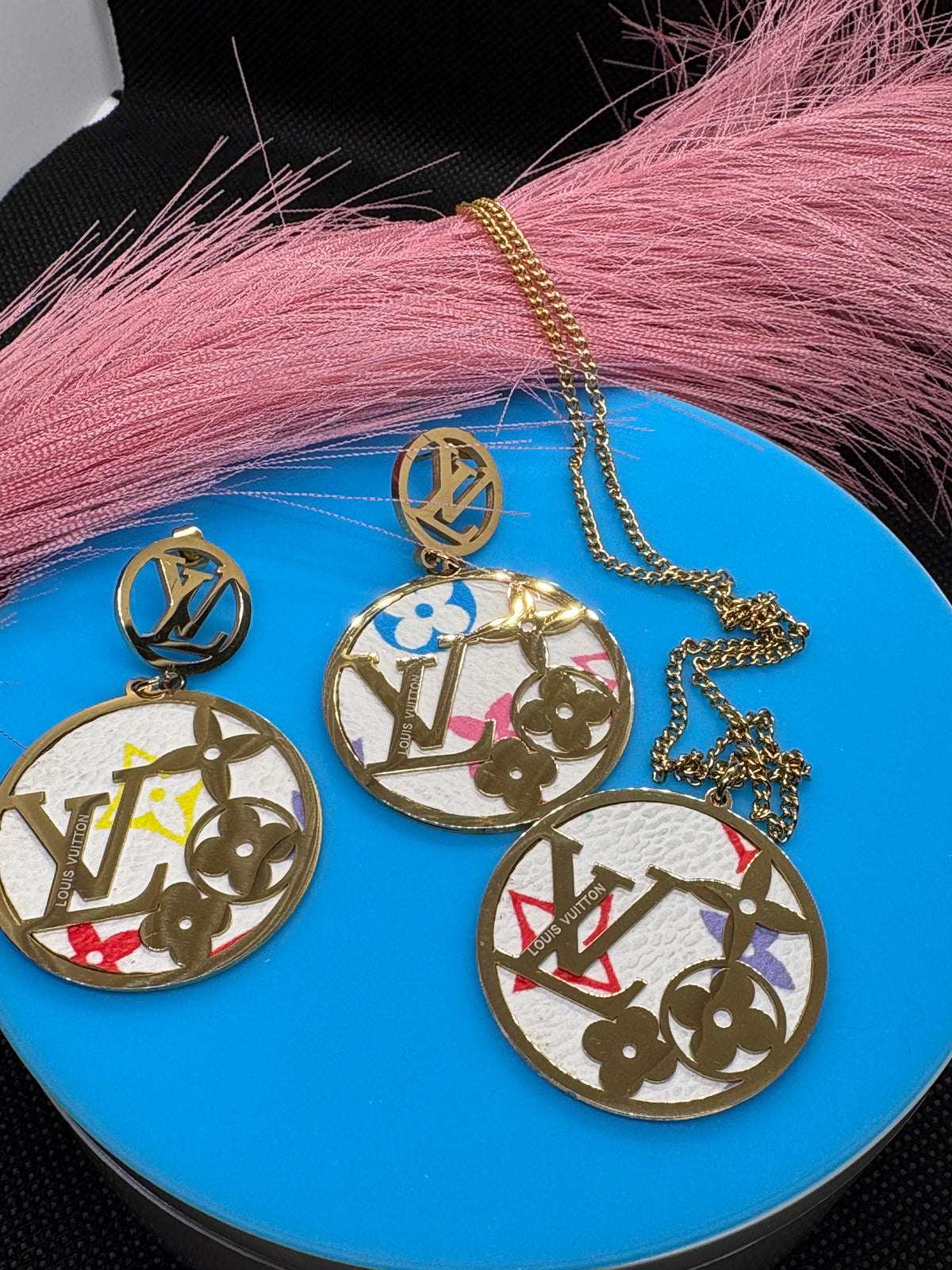 2 Pcs Lux jewelry Earrings and Necklace