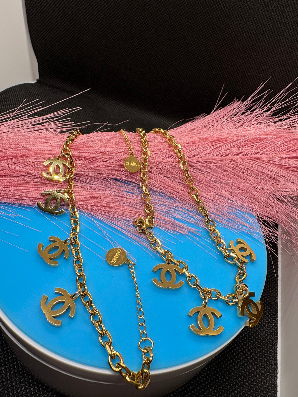 2 Pcs Lux jewelry Necklace and Bracelet