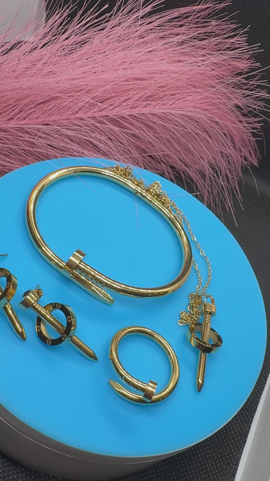 4pcs Lux jewelry