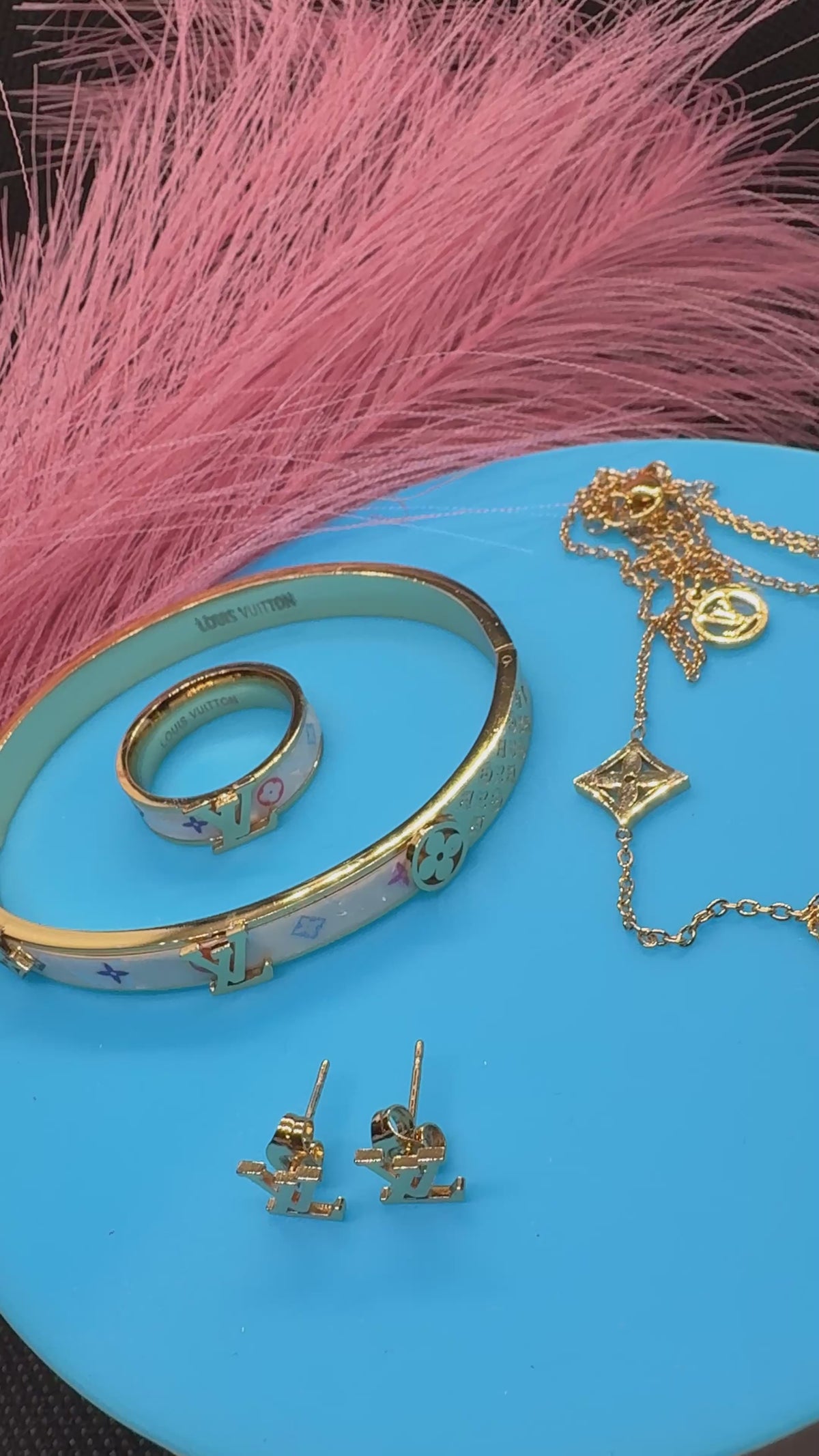 4pcs Lux jewelry