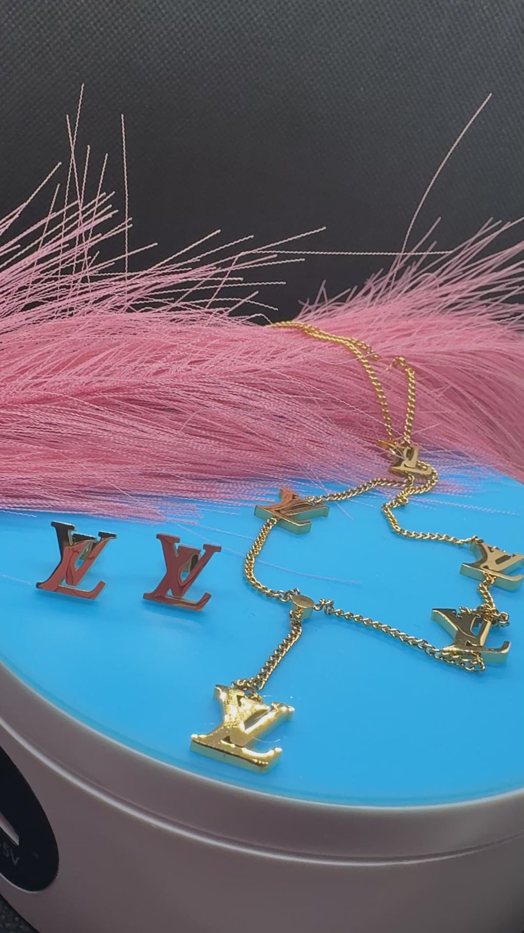2Pcs Lux jewelry Earrings and Necklace