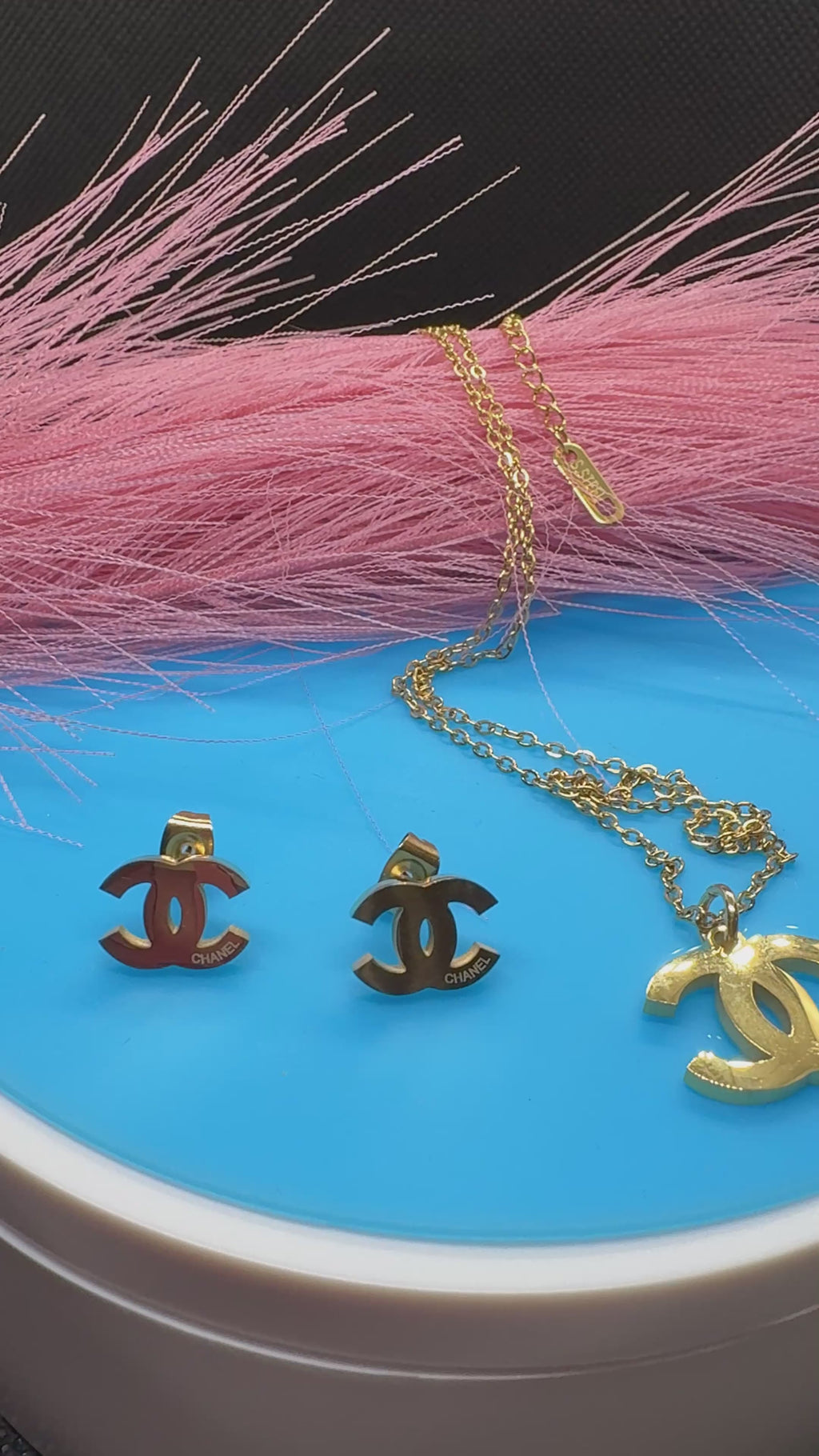 2Pcs Lux jewelry Earrings and Necklace