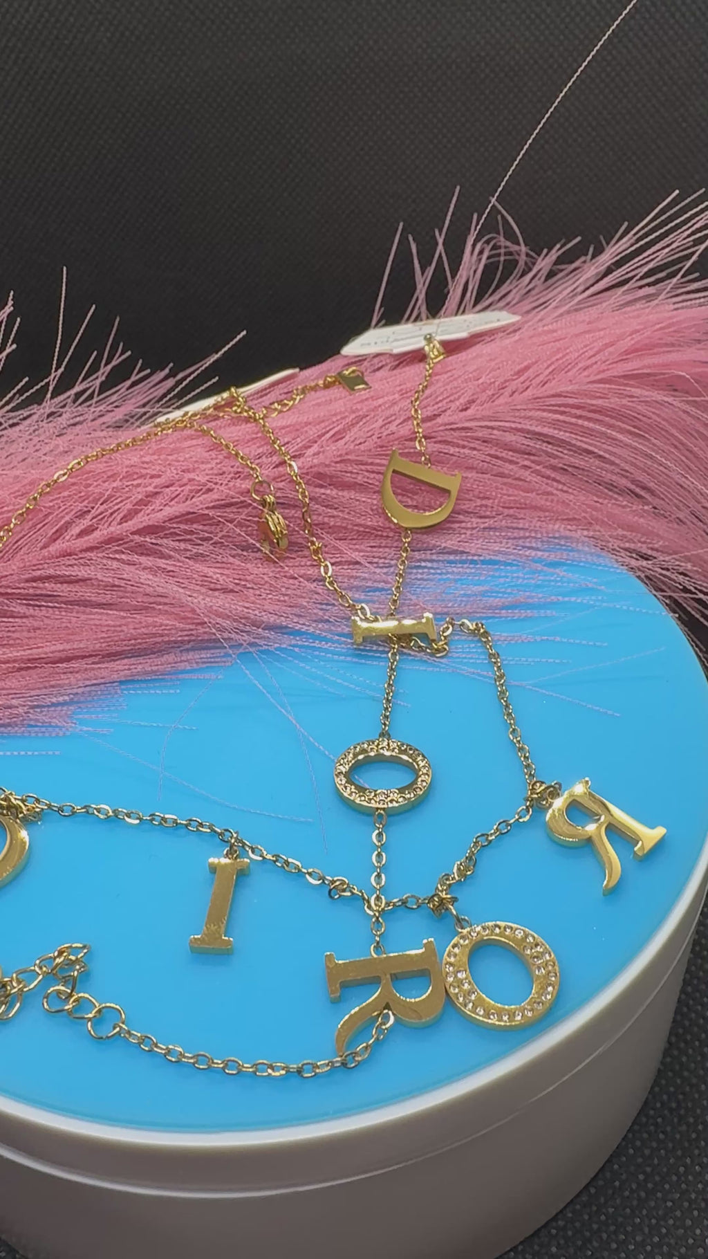 2Pcs Lux jewelry Necklace and Bracelet