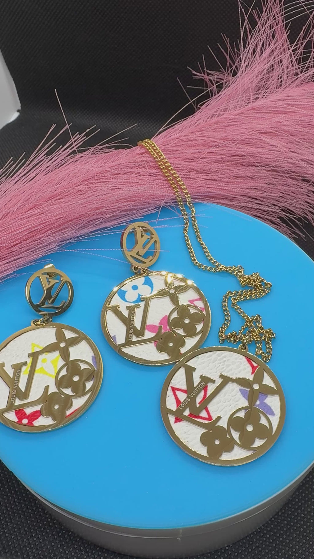 2 Pcs Lux jewelry Earrings and Necklace