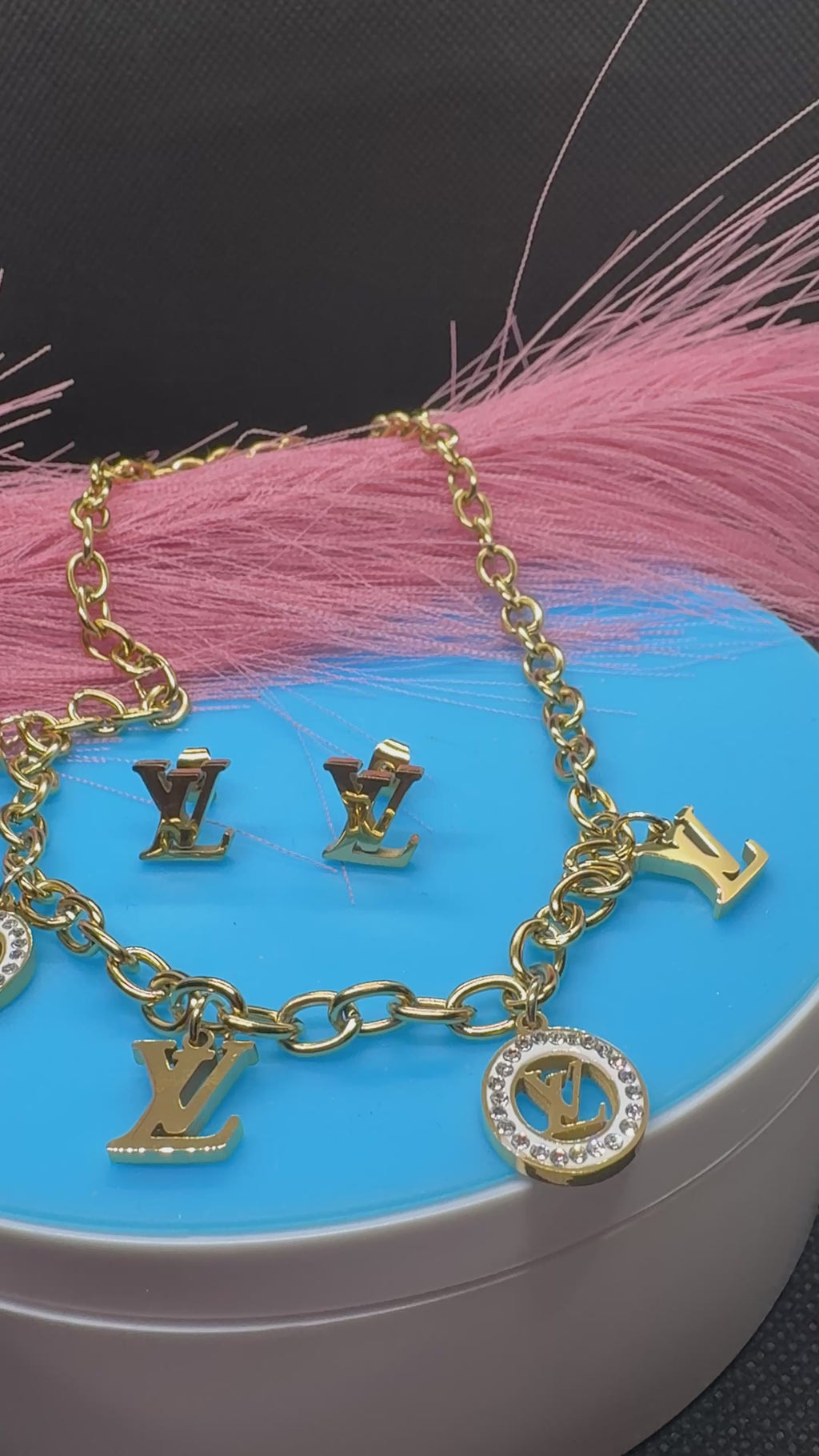 2Pcs Lux jewelry Necklace and Bracelet