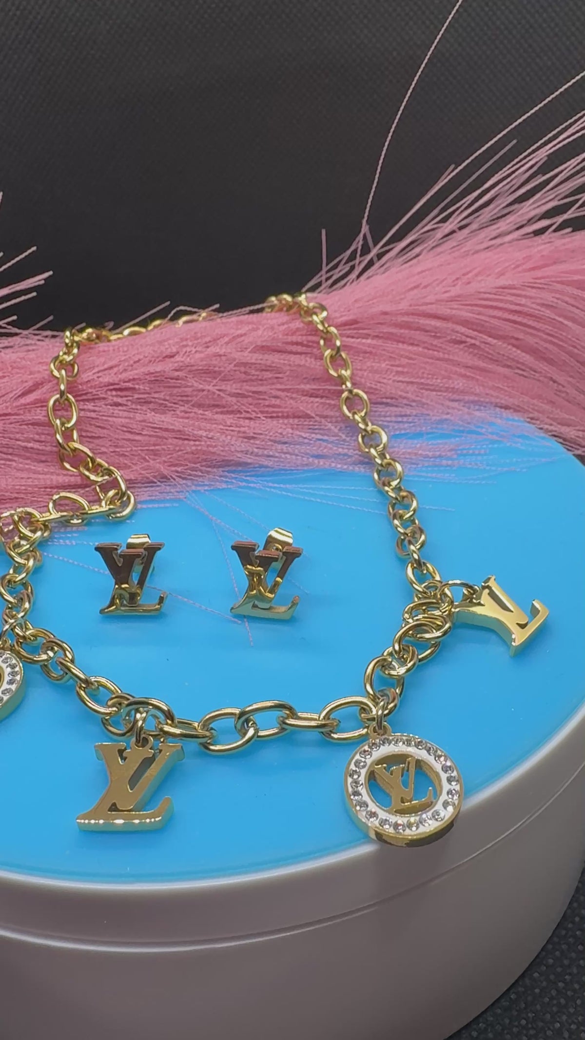 2Pcs Lux jewelry Necklace and Bracelet